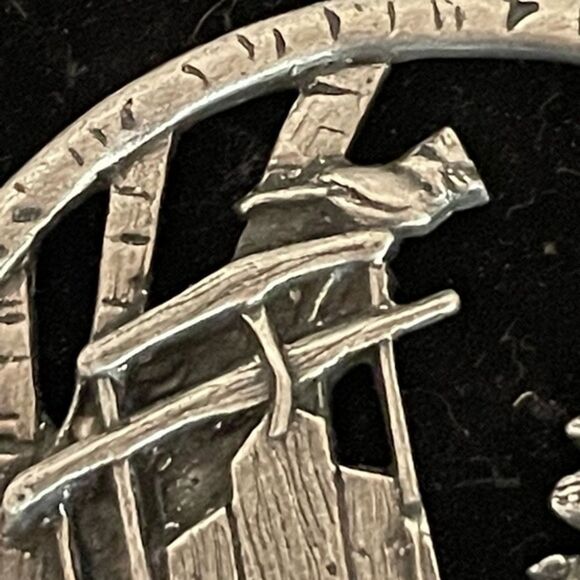 Vintage 2002 Birds & Bloom solid pewter Christmas ornament w/cardinal scene - Picture 7 of 12